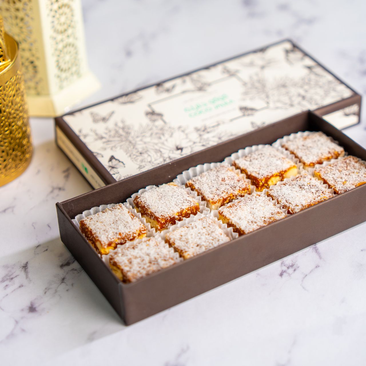 Date & Macadamia Biscuit Delights Bar